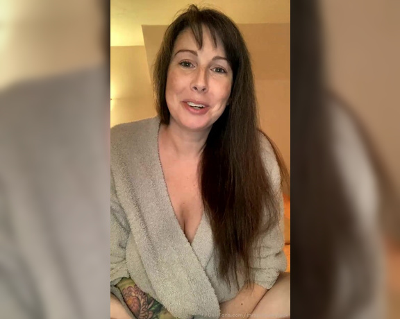 mrspjhaverstock aka Mrspjhaverstock OnlyFans - Tonight’s livestream! Not one of the spicier ones (just boobs, no pussy)… but definitely one of the