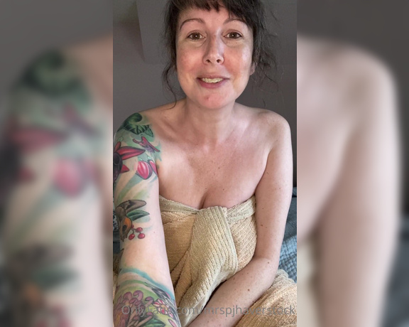 mrspjhaverstock aka Mrspjhaverstock OnlyFans - My post shave routine… not the most exciting video ever, but it’s the genuine Mrs H!!