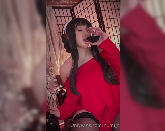 Numi R aka Numi_r OnlyFans - Tipsy Russian Roulette with Yor I wonder what else happens when Yor gets a little tipsy Tip $20