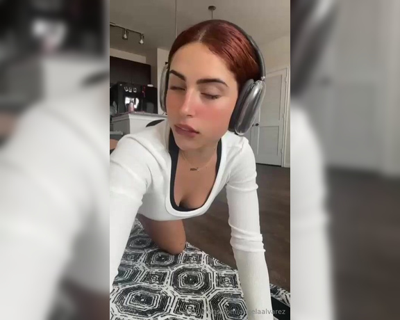 Angela Alvarez aka Angelaalvarez OnlyFans Video 1