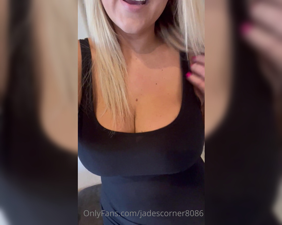 Jade aka Jadescorner8086 OnlyFans - Good morning