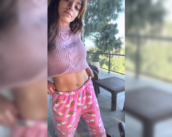 KATE aka Purepleasure OnlyFans - The sun is shining brightly today! Heres some joyful dancing content to make you smile