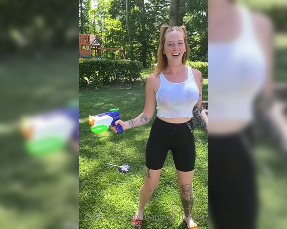 Morgan aka Thatgingermomo OnlyFans - Wanna have a water fight