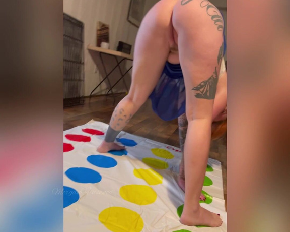 Morgan aka Thatgingermomo OnlyFans - Twister and facefuck @menacethadennis