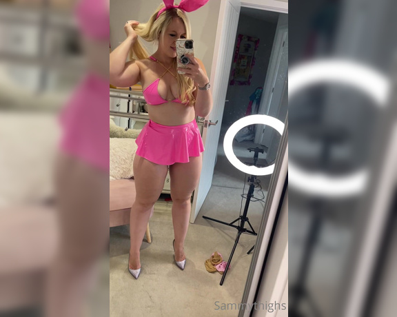 Sammy Thighs aka Sammythighs OnlyFans - Sexy new outfit Thoughts