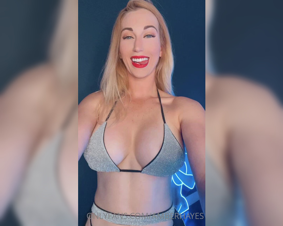 AMBER aka Amberhayes OnlyFans - THROWING SOME SUPER POSITIVE VIBES YOUR WAY TO START THE NEW YEAR I HOPE YOUR NEW YEARS WAS AMAZING