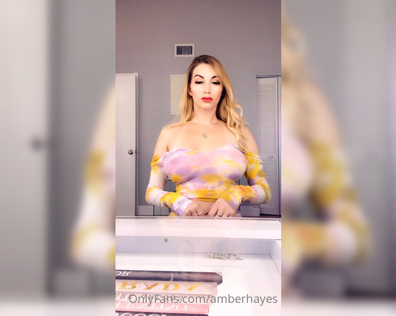 AMBER aka Amberhayes OnlyFans - Who saw the video when I take this off