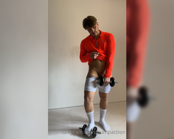 Pump Action aka Pumpaction OnlyFans - Watch @charlesdrury1 workout with his shorts pulled down
