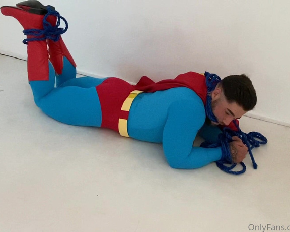 Pump Action aka Pumpaction OnlyFans - Superman tied up  behind the scenes @clarkkentboy
