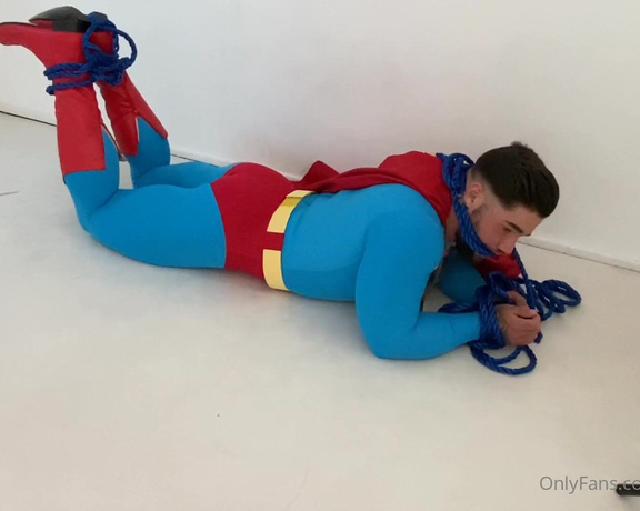 Pump Action aka Pumpaction OnlyFans - Superman tied up  behind the scenes @clarkkentboy