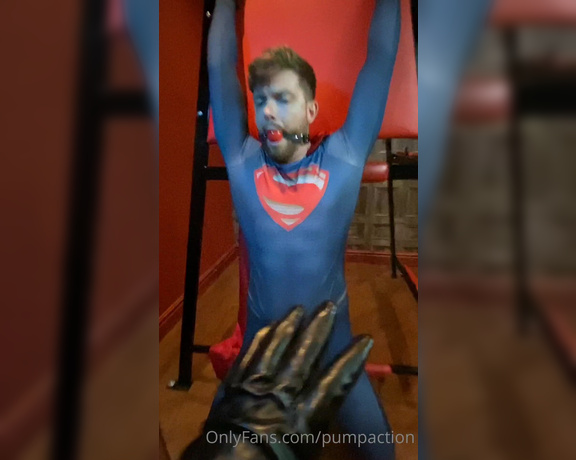 Pump Action aka Pumpaction OnlyFans - Feeling up superman  @supershow