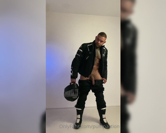 Pump Action aka Pumpaction OnlyFans - @andyleexxx posing in Biker Gear Behind the scenes shooting