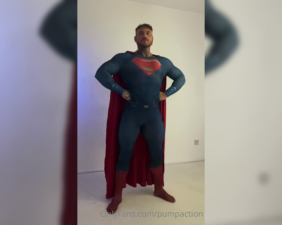 Pump Action aka Pumpaction OnlyFans - @iamthomaspowell posing in superman costume