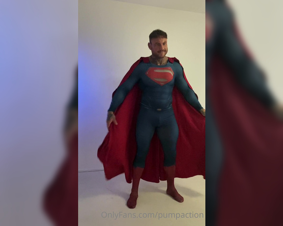 Pump Action aka Pumpaction OnlyFans - @iamthomaspowell posing in superman costume