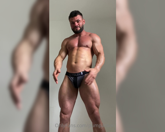 Pump Action aka Pumpaction OnlyFans - Who likes seeing @carts working out in a jock