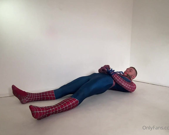 Pump Action aka Pumpaction OnlyFans - @harrygunnarxxx as Spider Man Behind the scenes shooting with