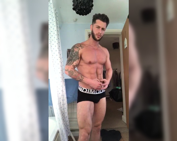 Pump Action aka Pumpaction OnlyFans - @vincentazz strips for you