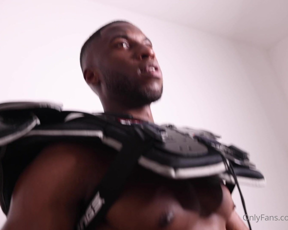Pump Action aka Pumpaction OnlyFans - The Sports Massage (preview) featuring @blackmagicmodel A football player comes in for a sports mass