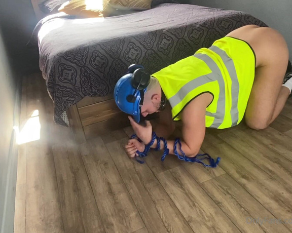 Pump Action aka Pumpaction OnlyFans - Another clip of @harrygunnarxxx tied up as a builder