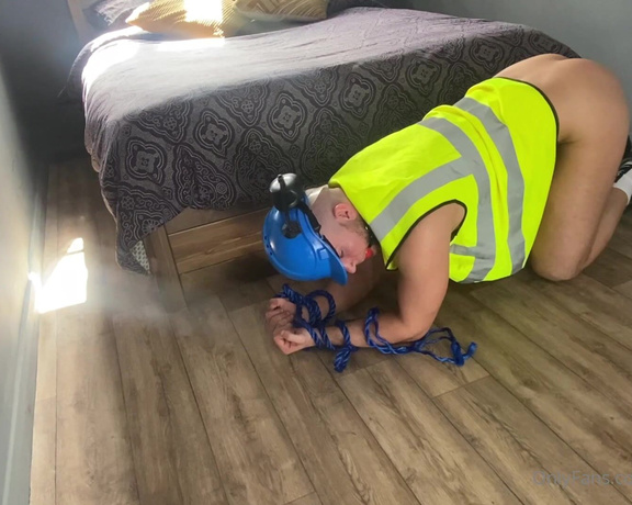Pump Action aka Pumpaction OnlyFans - Another clip of @harrygunnarxxx tied up as a builder