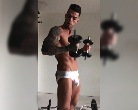 Pump Action aka Pumpaction OnlyFans - @juicyjayuk Working out in a jock