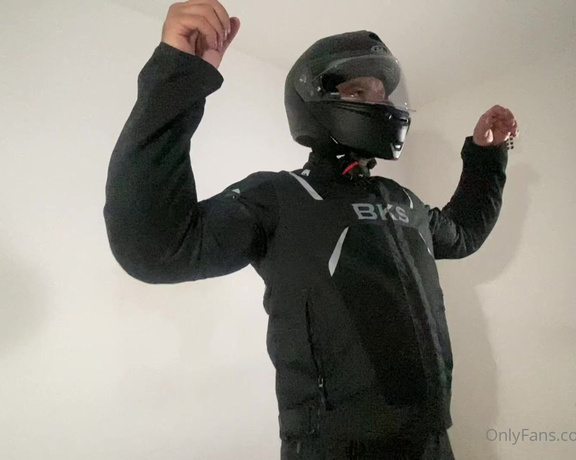 Pump Action aka Pumpaction OnlyFans - Biker Robot unpackaged and played with roleplayed with @andyleexxx