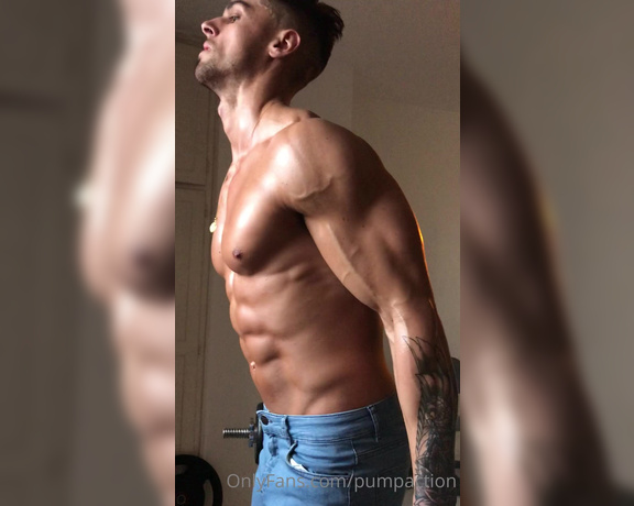 Pump Action aka Pumpaction OnlyFans - @juicyjayuk getting a pump