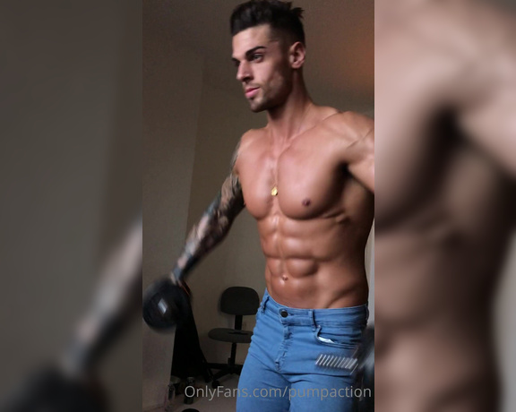 Pump Action aka Pumpaction OnlyFans - @juicyjayuk getting a pump