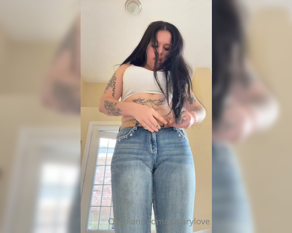 Sugar love aka Sugarylove OnlyFans - The booty vs the jeans