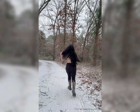 Sugar love aka Sugarylove OnlyFans - How to enjoy the snow as a texan 101