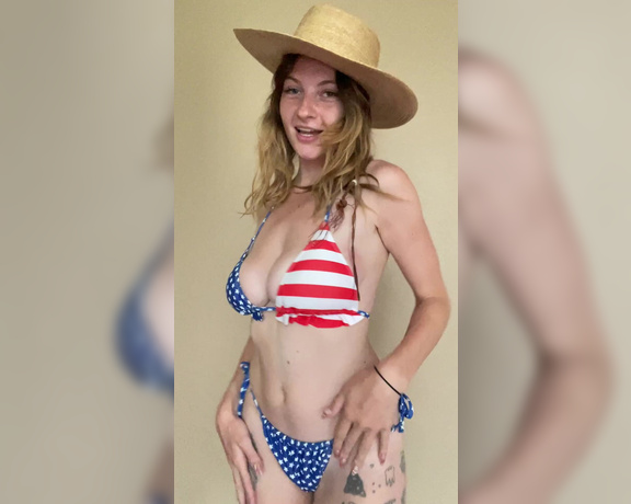 Ethereal Lovebug aka Ethereallovebug OnlyFans - Super late 4th of July video!