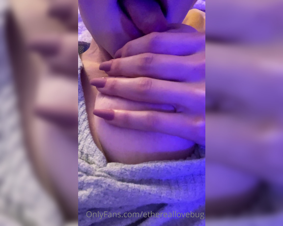 Ethereal Lovebug aka Ethereallovebug OnlyFans - Sucking on my fat titty mm feels good