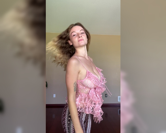 Ethereal Lovebug aka Ethereallovebug OnlyFans - Bouncing galore! Does that make me a whore 2