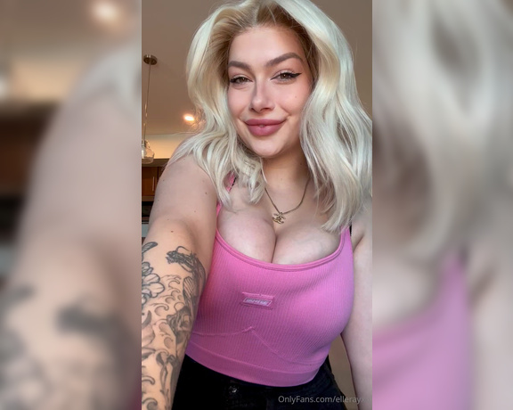 Elle Ray aka Ellerayxo OnlyFans - Should I make a titty drop video