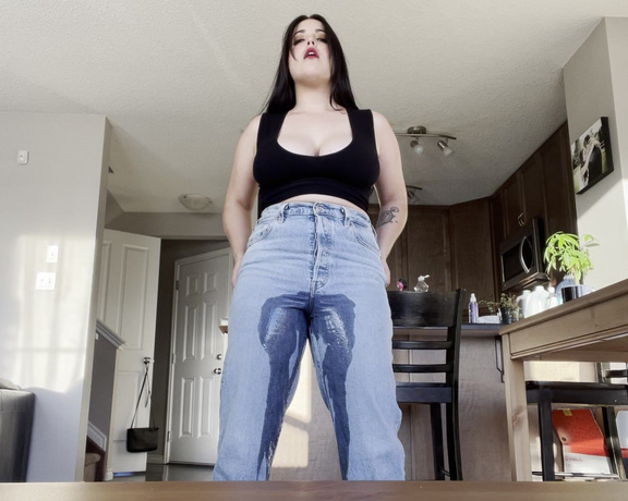 GirlOnTop880 - Peeing In My Jeans Held 8 hours, Big Tits, Jeans Fetish, Jeans/Pants Wetting, PAWG, Pee, ManyVids