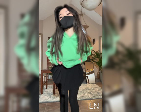 Lillie Nue aka Lillienue OnlyFans - I’ve got a surprise for you under my hoodie