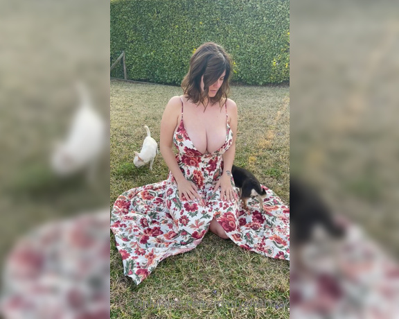 Mady_Gio aka Madygiofficial OnlyFans - Spring blossoms between flowers and puppies