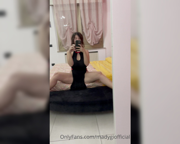 Mady_Gio aka Madygiofficial OnlyFans - Arigato 3