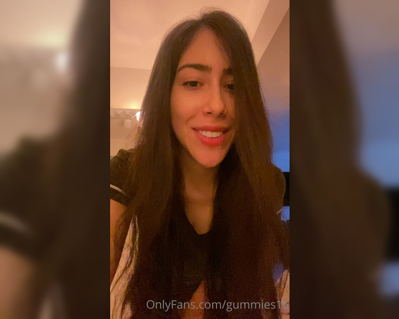 Saralia aka Gummies15 OnlyFans - Httpsmchaturbatecom gummies15