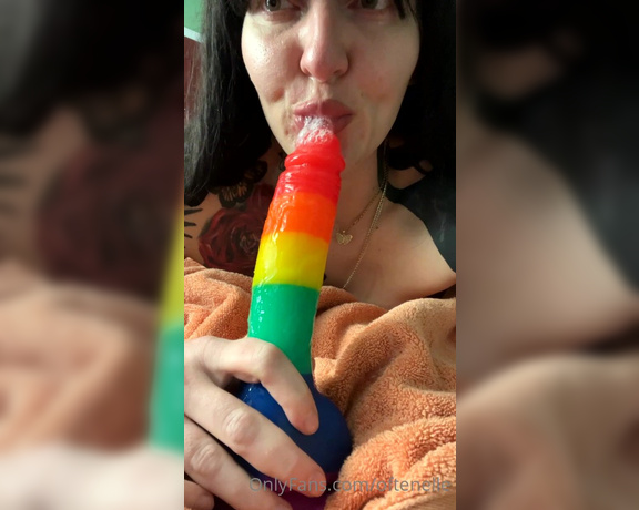 OftenElle aka Oftenelle OnlyFans - Let me do this to your dick Come make love to my throat like your whore