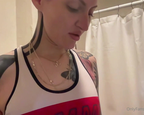 OftenElle aka Oftenelle OnlyFans - 11 minute twerk vlog ) recorded on August 30, 2022 @twerkingelle on twitter and