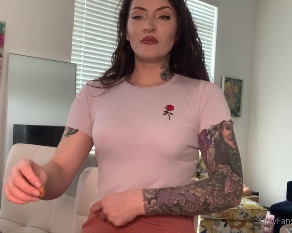 OftenElle aka Oftenelle OnlyFans - How Men Can Make Money In Porn