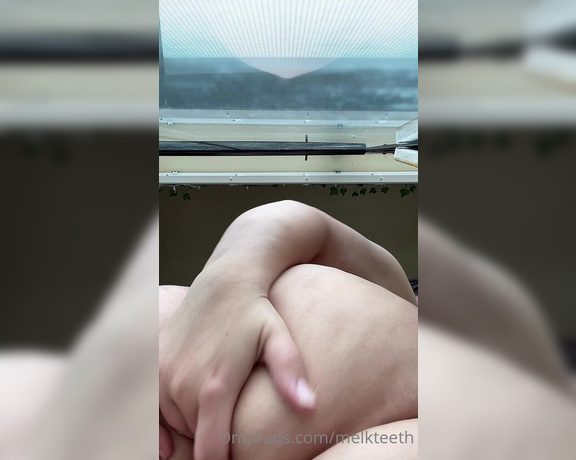 Summer aka Melkteeth OnlyFans - Pov me sitting on your face also hi i’m trying out different angles, please let me know if this