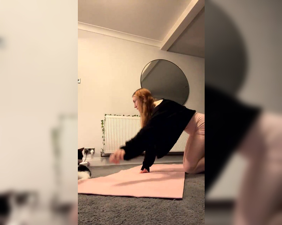 Jessie Buns aka Jessiebuns OnlyFans - Cam2 from my yoga live!