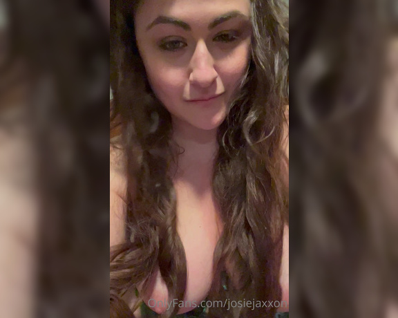 Josie Jaxxon aka Josiejaxxon OnlyFans - When the pussy’s so tight you nut early DM me for both loads from this BBC @dominus2021