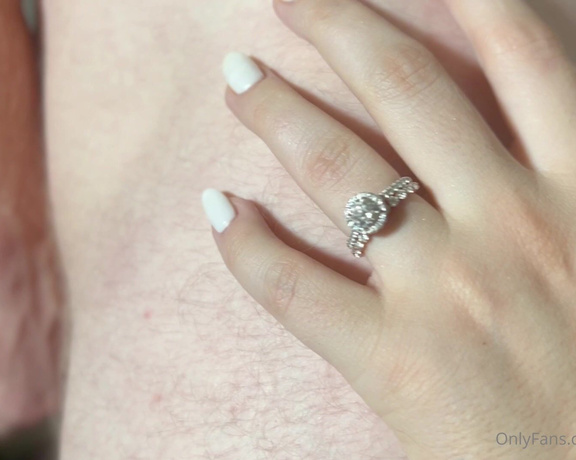 Josie Jaxxon aka Josiejaxxon OnlyFans - I love the way my wedding ring sparkles when I’m fucking guys in front of my husband