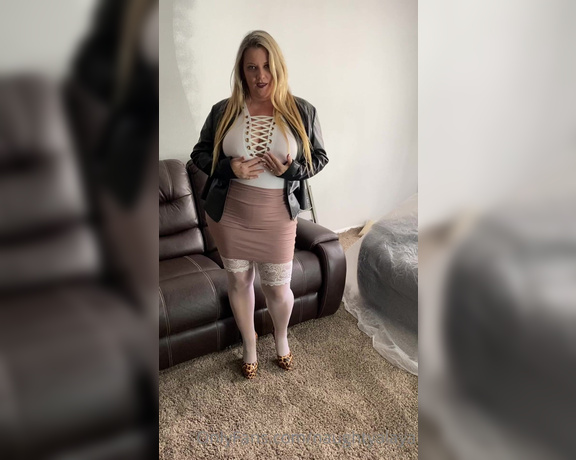 Naughty Alaya aka Naughtyalaya OnlyFans - Katie’s fashion corner presents this sexy leather filled video with hot layered pantyhose!!! 2