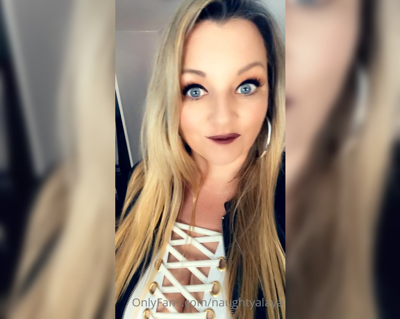 Naughty Alaya aka Naughtyalaya OnlyFans - Let’s go out and have some fun together!!! But first kiss