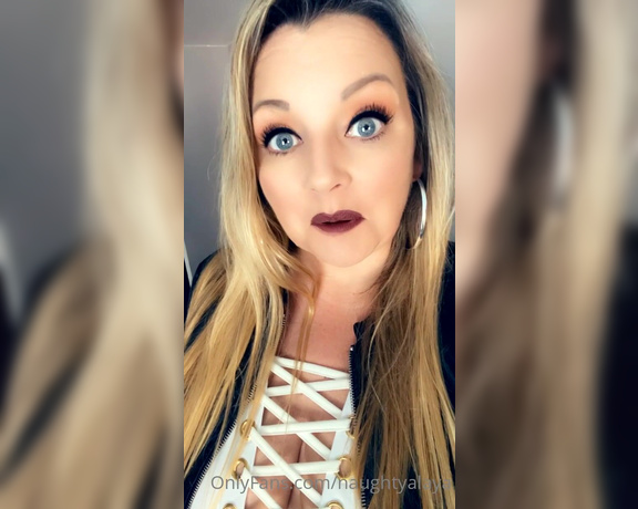 Naughty Alaya aka Naughtyalaya OnlyFans - Let’s go out and have some fun together!!! But first kiss