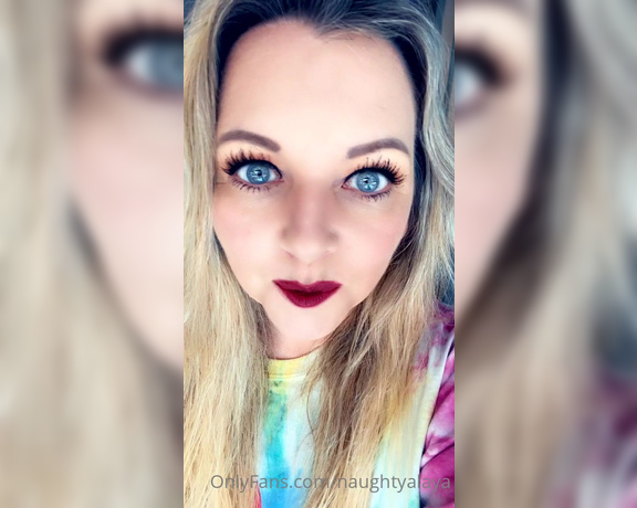 Naughty Alaya aka Naughtyalaya OnlyFans - Omg these big beautiful blue eyes are ready to be face fucked Ram that cock in my mouth now!!!!!